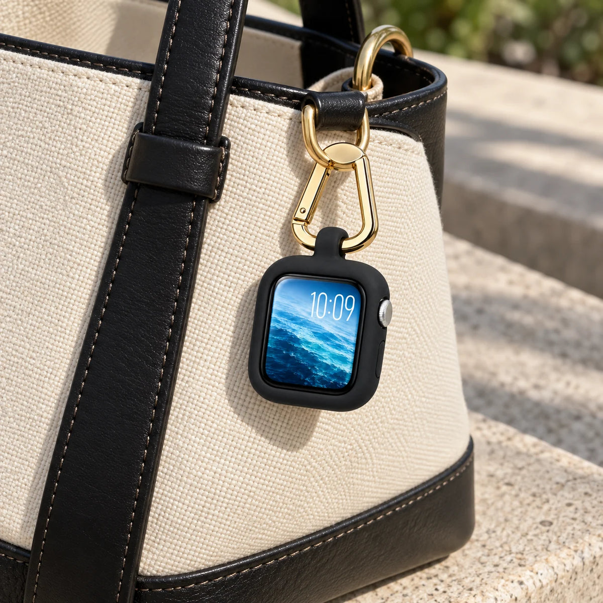 ReLoop clipped to a canvas bag. Watch and bag not included.